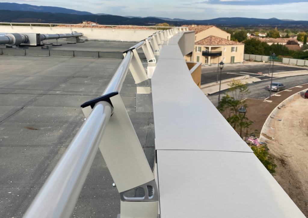 Barandilla fija con aplique